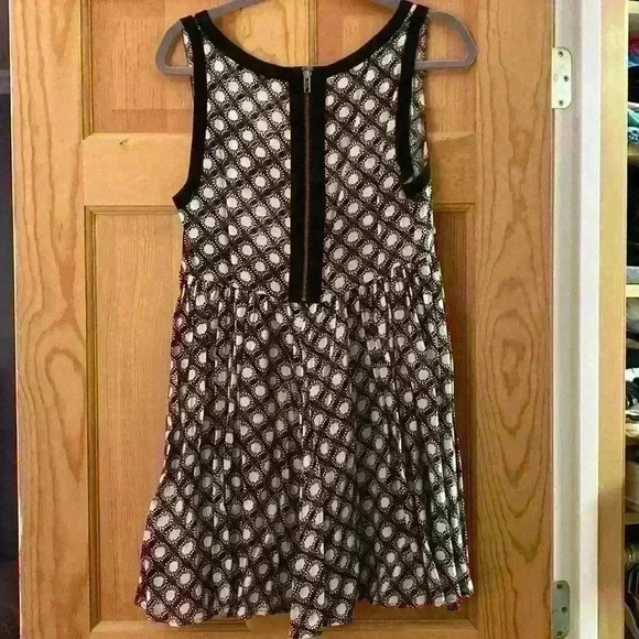 Free People Off White and Black Mini Dress with Mini Pleats and Zipper Accent - Picture 4 of 5
